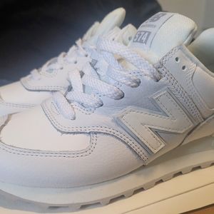 New Balance womens Size 7